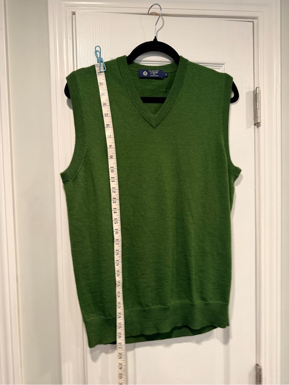 J.Crew Size M Green V-Neck Sweater Vest Soft 100% Merino Wool Preppy Classic - Picture 7 of 8